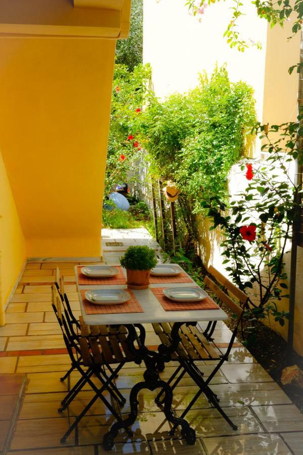 House With Garden Near The Sea Apartment Agia Efimia Exterior photo
